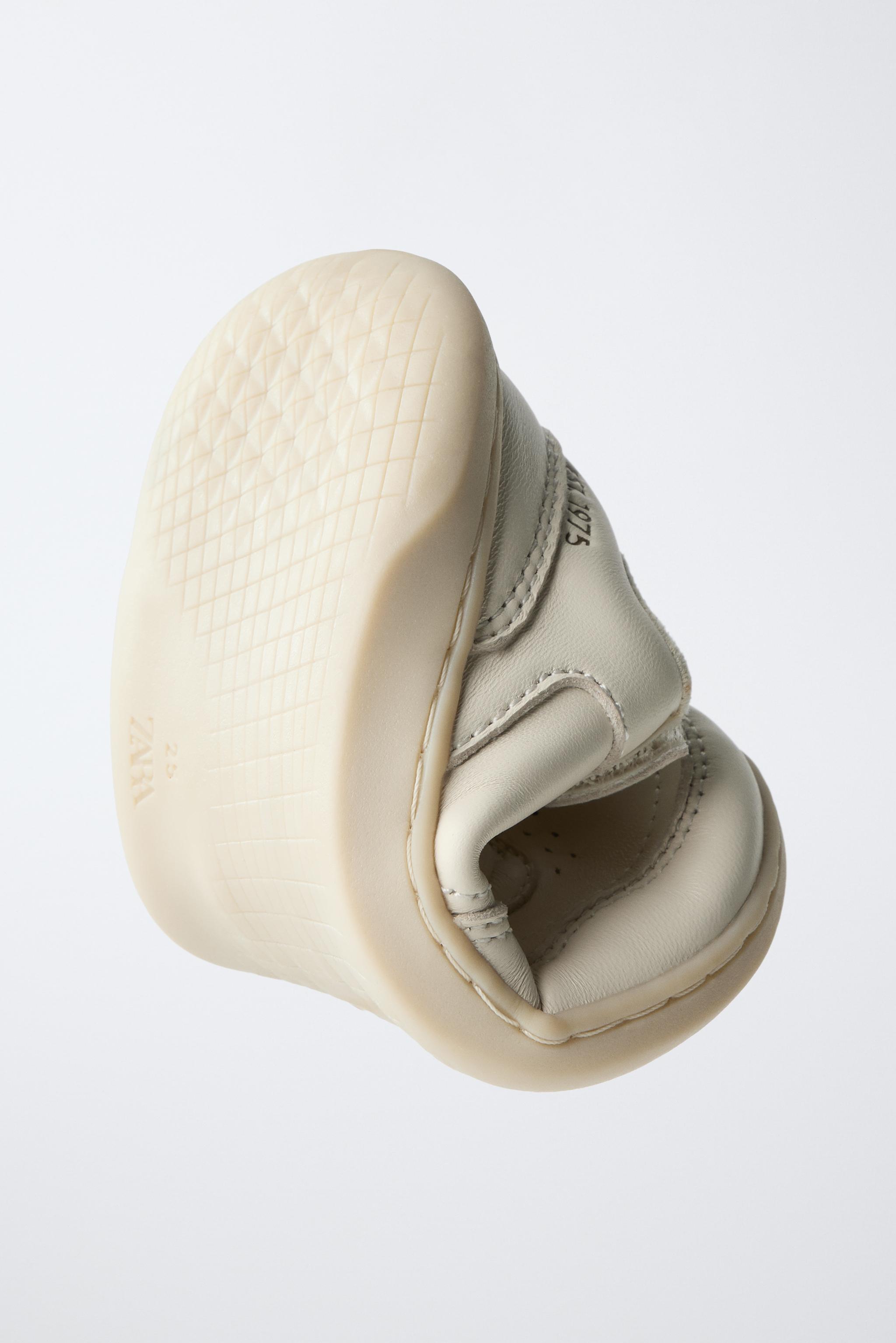 BAREFOOT LEATHER SNEAKERS